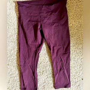 Lululemon Maroon cropped leggings